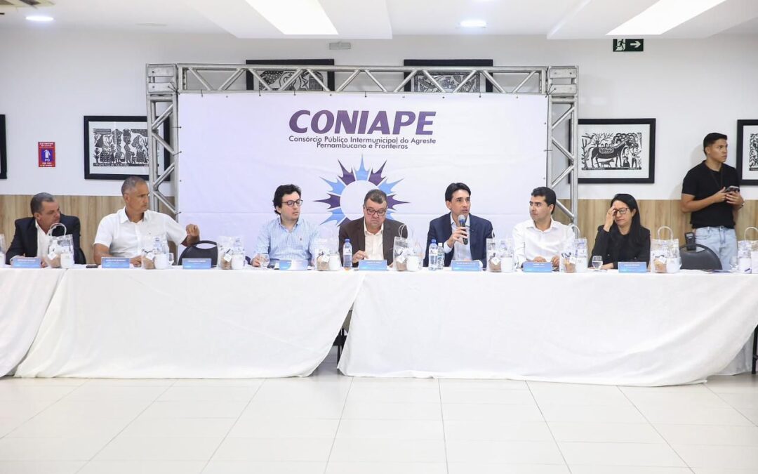 CONIAPE encerra 2025 com assembleia histórica em Caruaru, reunindo prefeitos e autoridades nacionais.